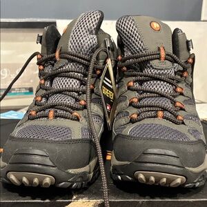 Men’s 7.5M Merrill Moab 2 Mid GTX BNWT